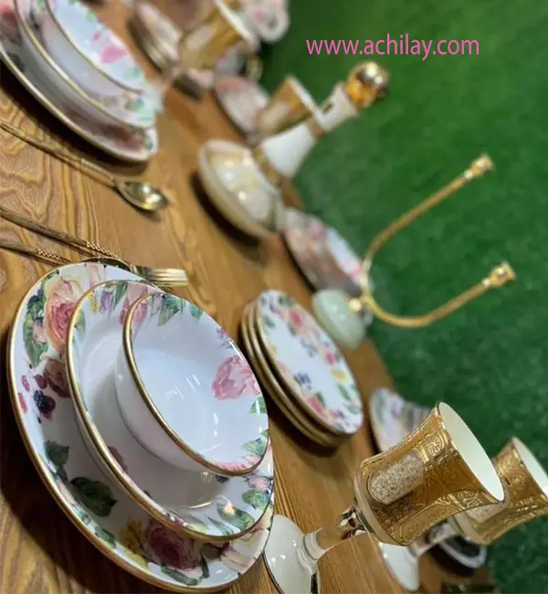 سرویس غذاخوری خارجی سرویس غذاخوری خارجی